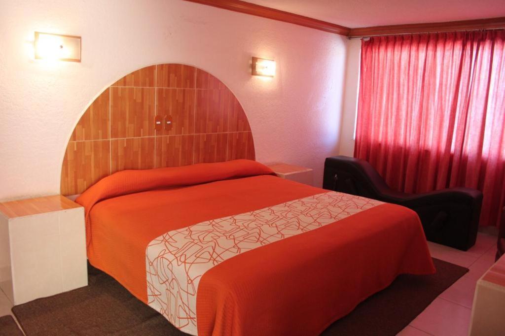 Hotel Plaza Sahagun Ciudad Sahagun Eksteriør bilde